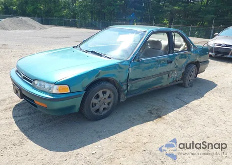 1993 Honda Accord Lx z USA, uszkodzony, nr VIN 1HGCB7159PA002295